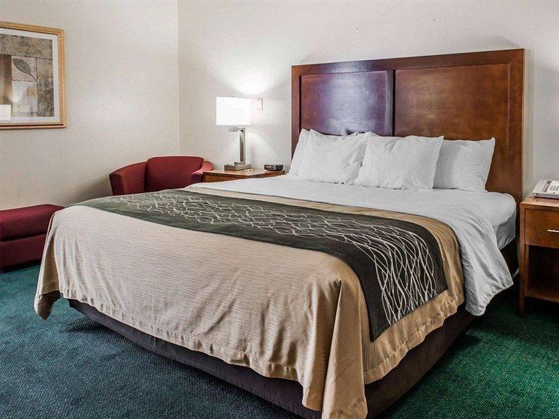 Waynesburg Quality Inn מראה חיצוני תמונה