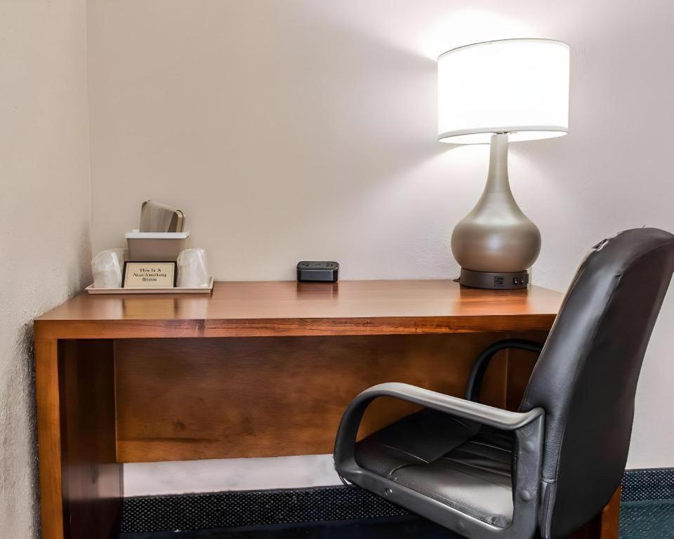 Waynesburg Quality Inn מראה חיצוני תמונה