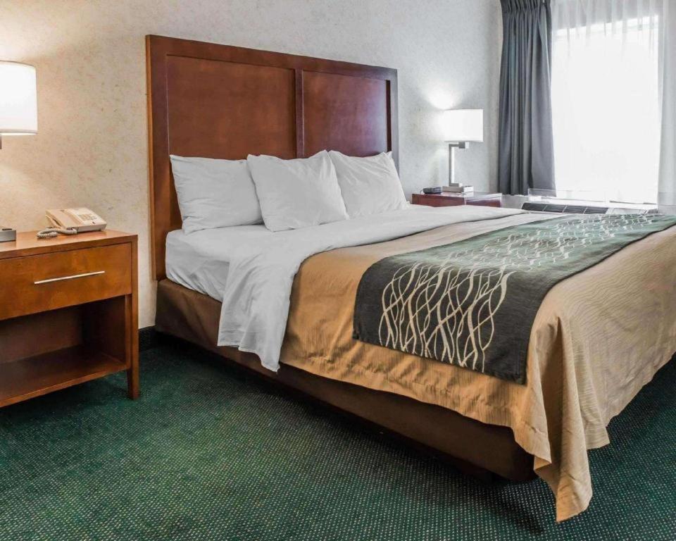 Waynesburg Quality Inn מראה חיצוני תמונה
