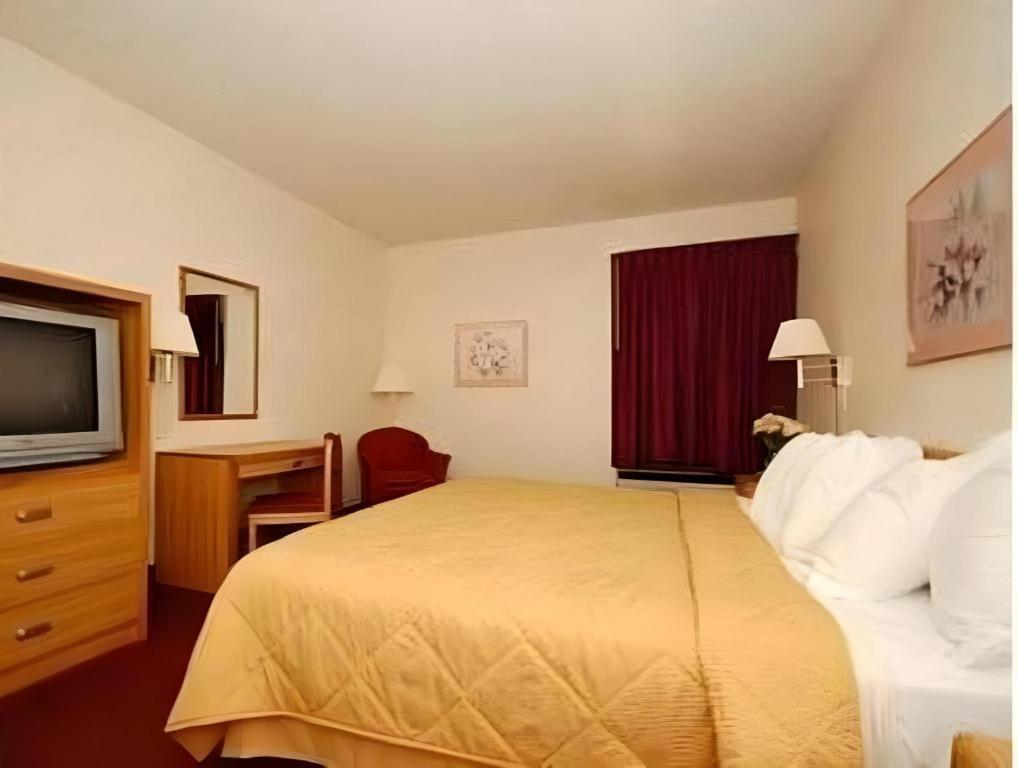 Waynesburg Quality Inn מראה חיצוני תמונה