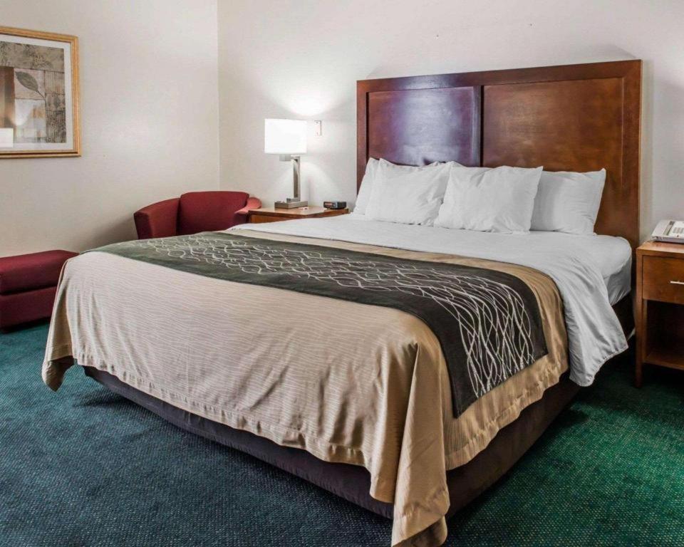 Waynesburg Quality Inn מראה חיצוני תמונה