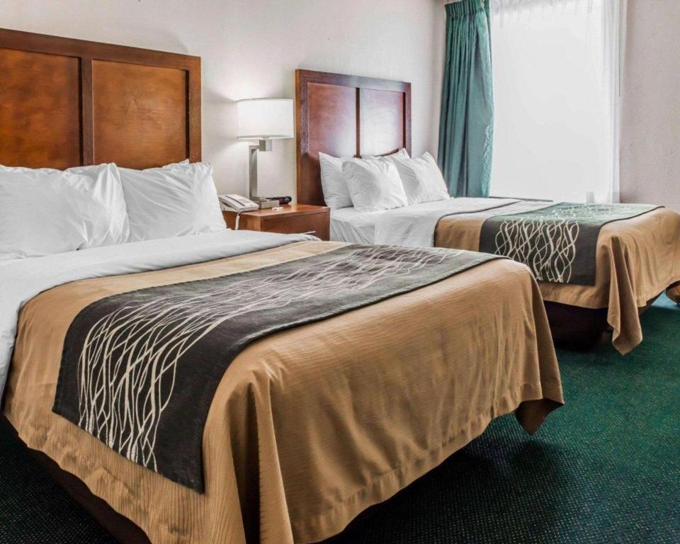 Waynesburg Quality Inn מראה חיצוני תמונה
