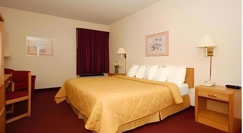Waynesburg Quality Inn מראה חיצוני תמונה