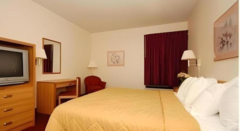 Waynesburg Quality Inn מראה חיצוני תמונה