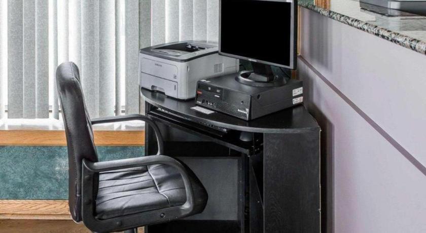 Waynesburg Quality Inn מראה חיצוני תמונה